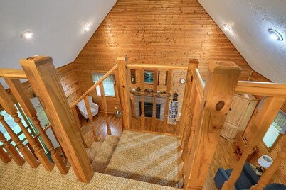 The Loft at Hiding Place Cabins