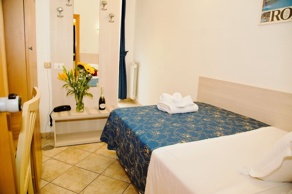 Comfort Single Room