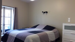 3 chambres, accès Internet, draps fournis