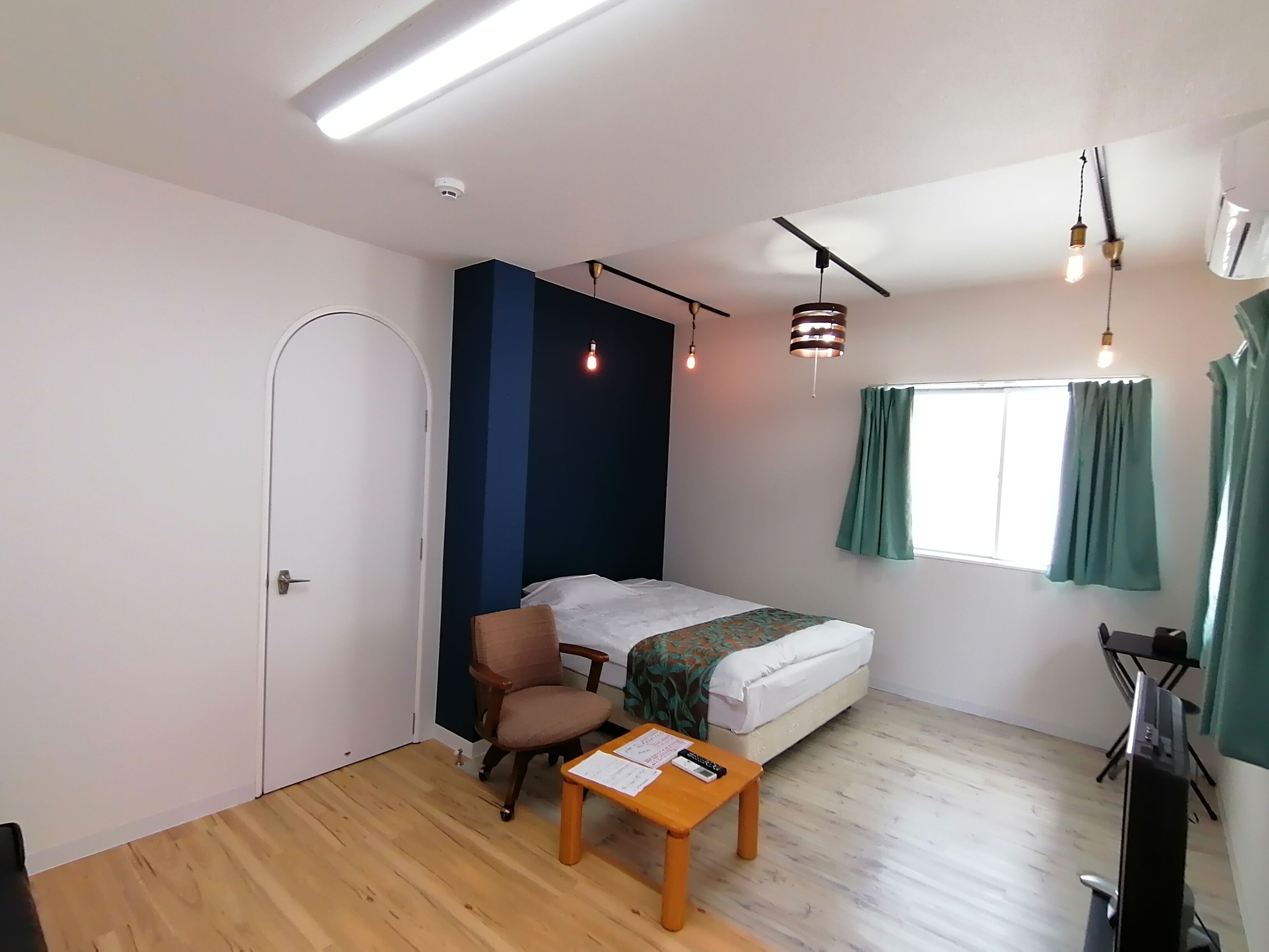 comfort double room | desk, free wifi, bed sheets