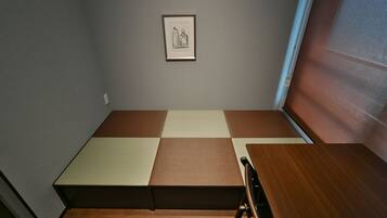 Apartment with Loft (2F) – No Elevetor | 1 bedroom, desk, free WiFi