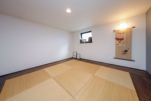 Apartment with Loft (2F) – No Elevetor - Stylewood Sangenjyaya (Tokyo)
