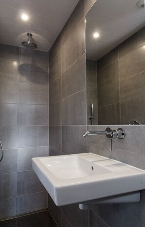 Shower, toilet paper