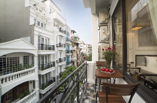 Junior Suite Balcony | City view - Galliot Central Hotel (Hanoi)
