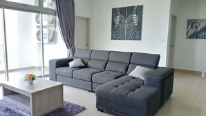 Appartamento Comfort, 4 camere da letto, vista città | Soggiorno