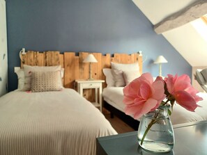 Chambre Confort Double ou avec lits jumeaux, vue ville | Literie de qualité supérieure, décoration personnalisée