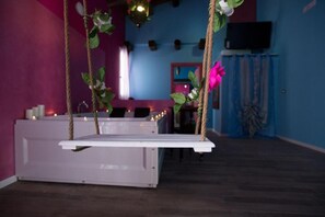 Separate tub and shower, jetted tub, hydromassage showerhead - Cupido da Simona (Ostellato)