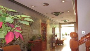 Unclassified image, 2 of 9, button - Hotel Elena Maria (Granada)
