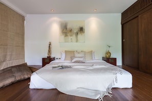 2 habitaciones, decoración personalizada y muebles diferentes 