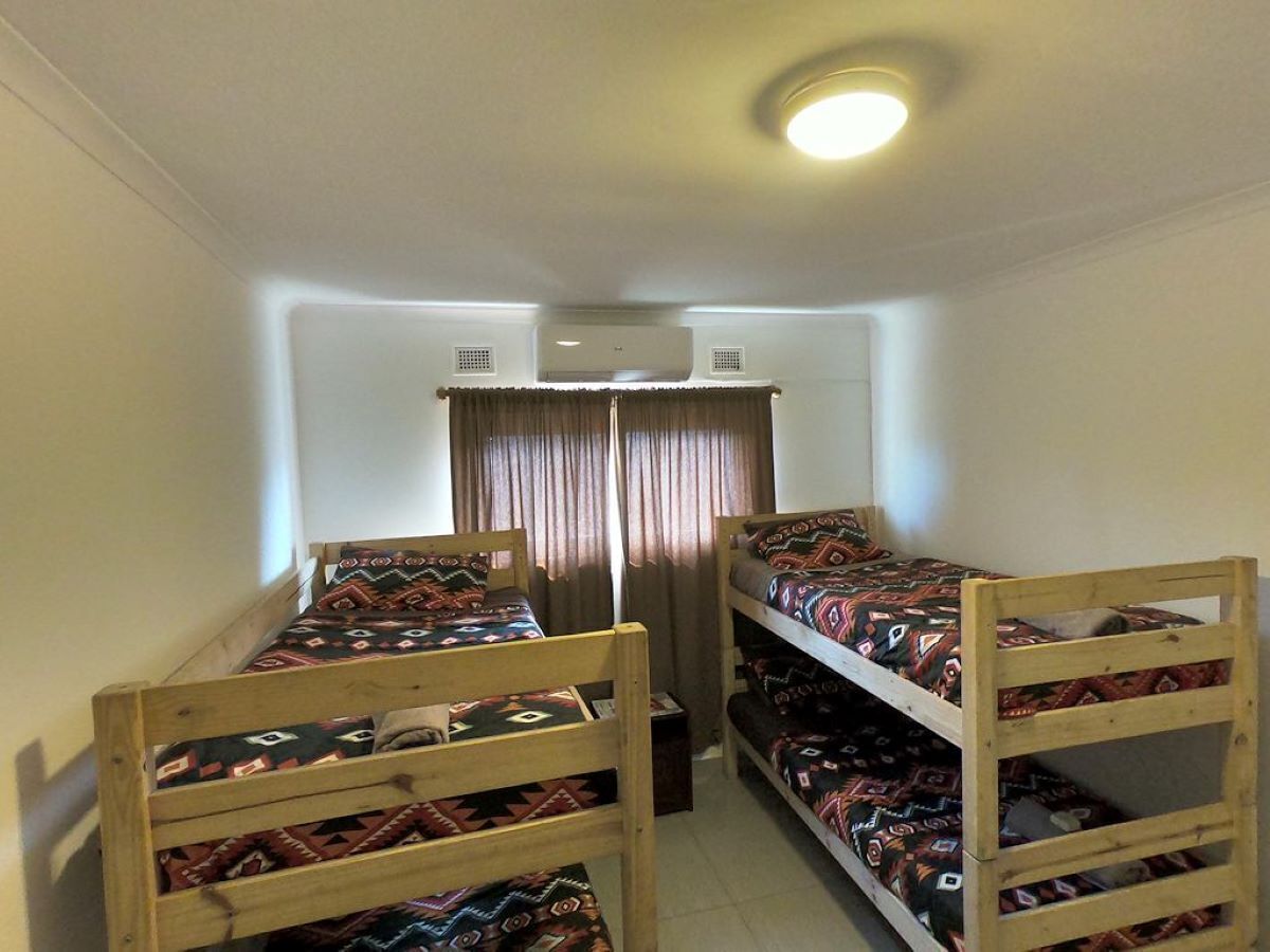 Chambre simple économique, Plusieurs lits, non-fumeur | Ameublement unique, fer et planche à repasser, literie fournie