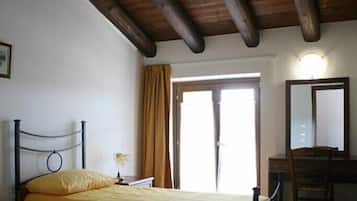 Double or Twin Room | Desk, free WiFi, wheelchair access