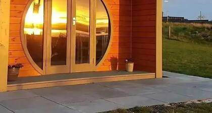 Hebrides Bothy - Glamping