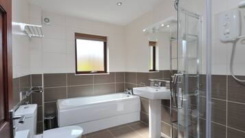 Comfort Cottage, Private Bathroom (Vivaldi) | Bathroom