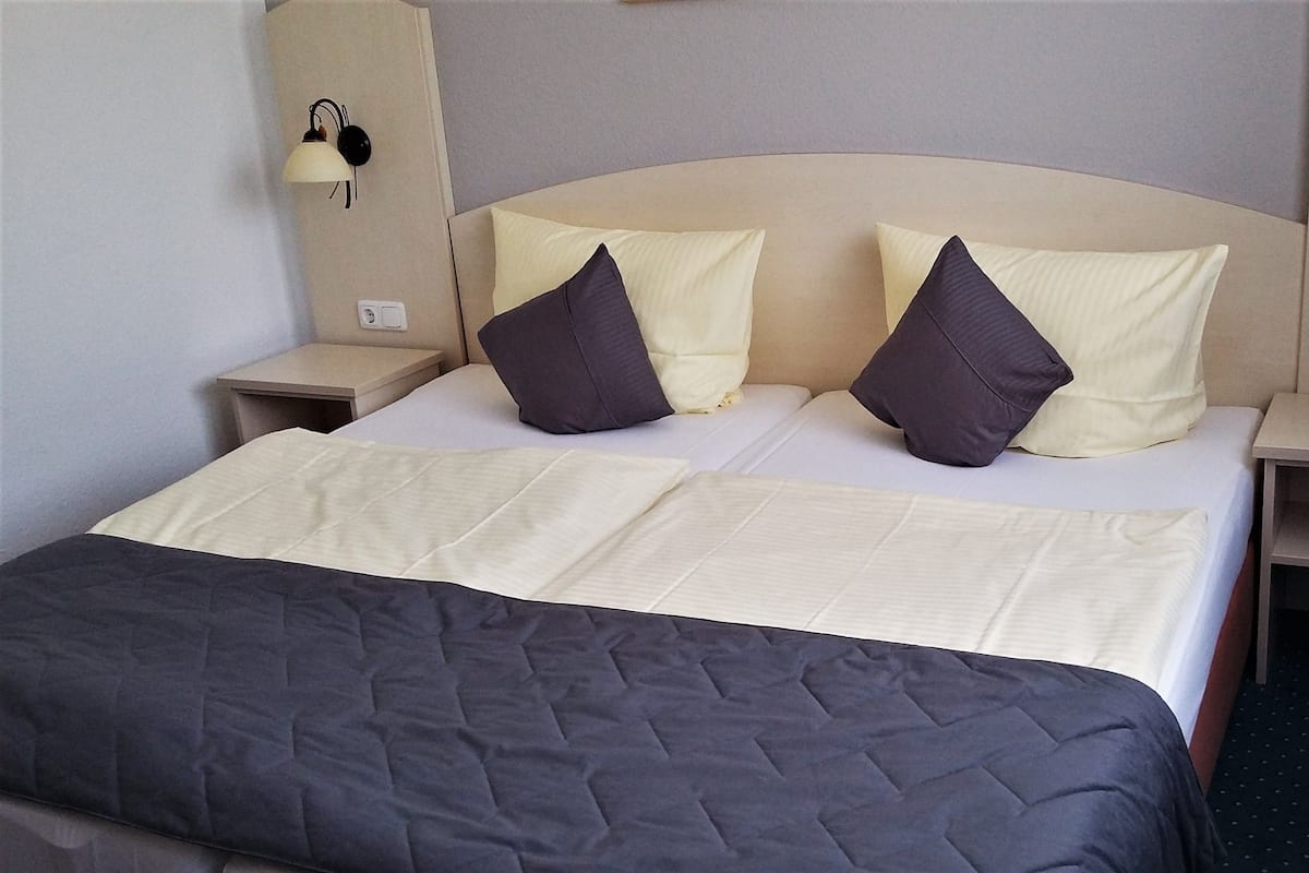 Economy Double Room