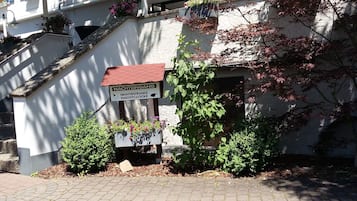住宿地面