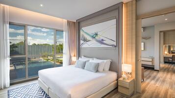 In-room safe, desk, blackout curtains, free WiFi