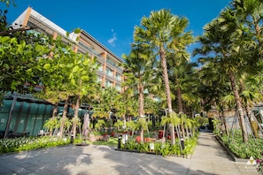 Courtyard - AisanA Hotel Korat (Nakhon Ratchasima)