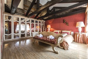 Superior-Apartment | 3 Schlafzimmer, Schreibtisch, Bügeleisen/Bügelbrett, Babybetten