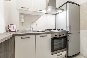Superior Apartment | Private kitchen - Erbaria Boutique Apartment R&R (Venice)