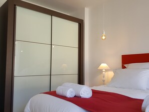 2 Schlafzimmer, Bügeleisen/Bügelbrett, Reisekinderbett, kostenloses WLAN