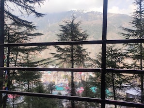 Balcony - International Youth Club - Hostel (Dharamshala)