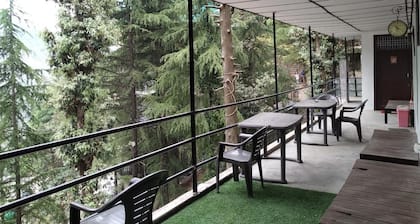 International Youth Club - Hostel