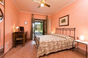 Blackout curtains, iron/ironing board, free WiFi - Casa Vacanze Le Case (San Gimignano)