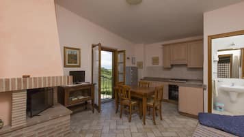 Stovetop, cookware/dishes/utensils