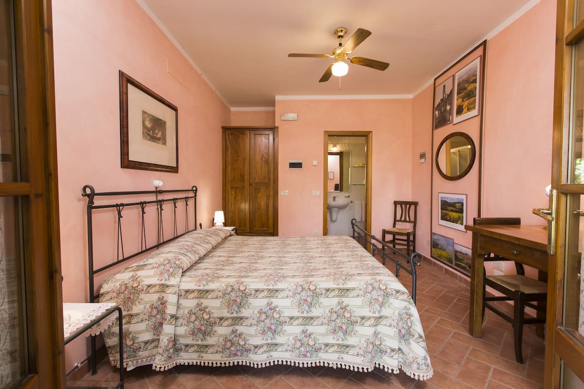 Blackout drapes, iron/ironing board, WiFi (free)