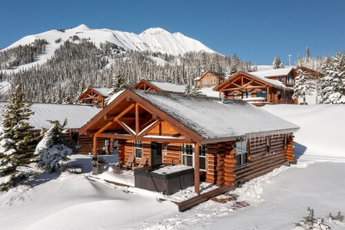 Cowboy Heaven Cabin - Alpine Escape - 360 Degree Mtn Views - Private Hot Tub