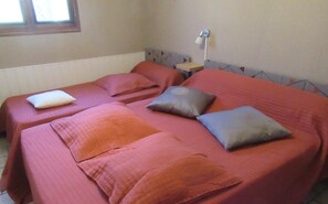 1 habitación, tabla de planchar con plancha y wifi gratis