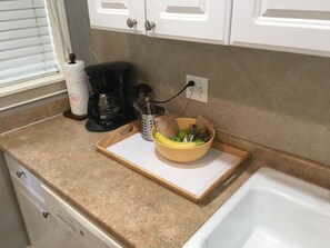 Interior - Montrose Hist Dist- Welcoming 2 BR apartment (Houston)