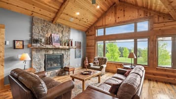 Smart TV, fireplace, DVD player, books