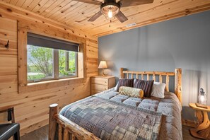 5 bedrooms, iron/ironing board, travel cot, WiFi