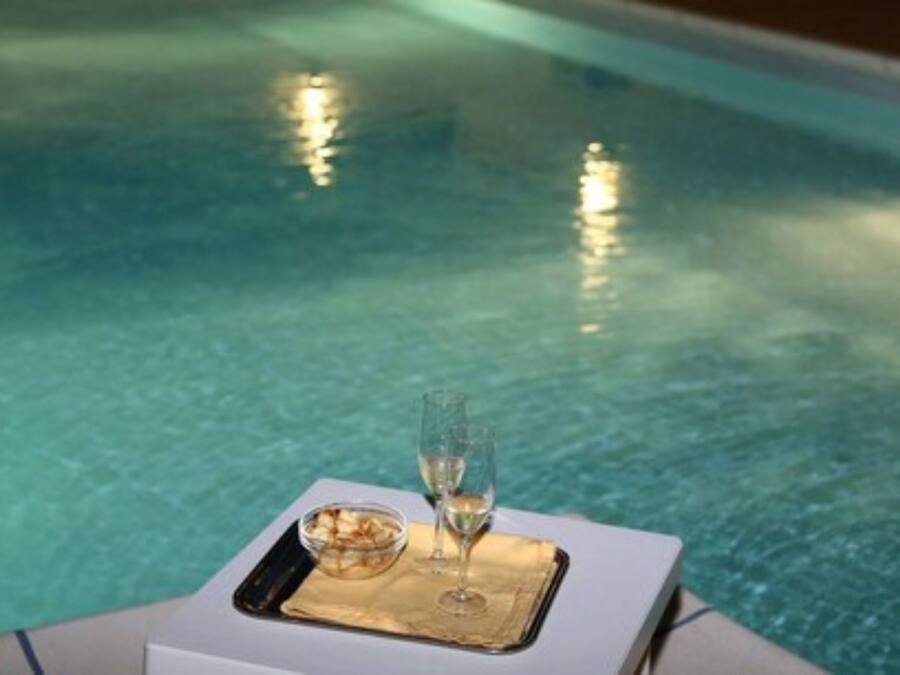 Piscine extérieure (ouverte en saison)