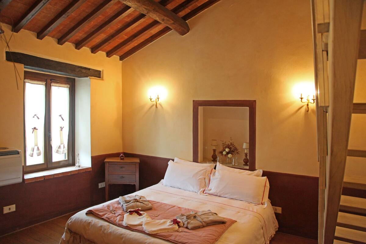 1 bedroom, premium bedding, in-room safe, free WiFi