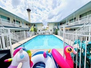 Piscine extérieure