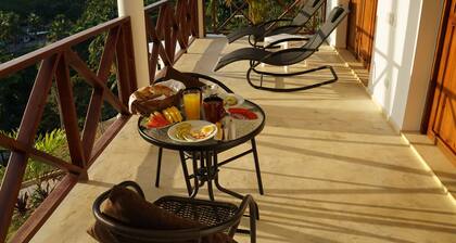 Hilltop Studio Bungalow with Sea View