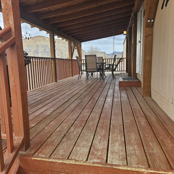 屋外ダイニングエリア