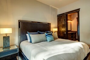 4 Schlafzimmer, Bügeleisen/Bügelbrett, WLAN, Bettwäsche