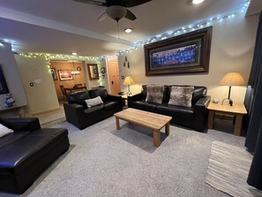 Condo, 1 Bedroom | Living area