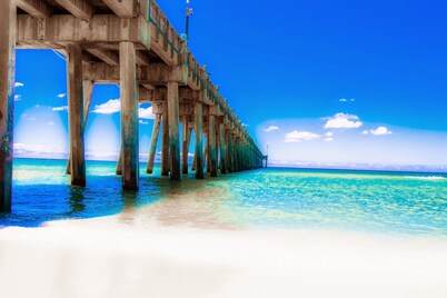 Gulf Front Luxury 2BR Condo • 2 Balconies Over the Ocean • Starboard Village 422