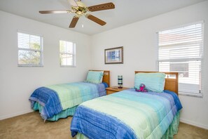 Villa | 5 chambres, fer et planche à repasser, Wi-Fi gratuit, draps fournis
