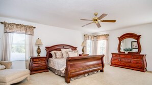 Villa | 5 chambres, fer et planche à repasser, Wi-Fi gratuit, draps fournis