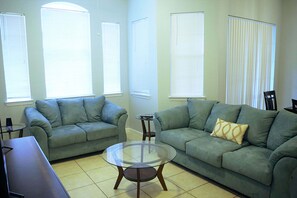 Condo | Living room | Flat-screen TV, DVD player - Magical Florida Getaway. (Davenport)