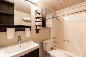 Studio | Salle de bain | Serviettes fournies