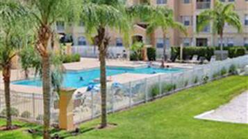 حمّام سباحة خارجي