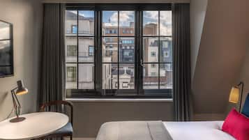 Double or Twin Room | In-room safe, desk, laptop workspace, iron/ironing board
