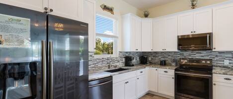 Villa, 2 Bedrooms | Private kitchen