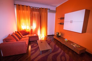 Appartamento | Area soggiorno | TV